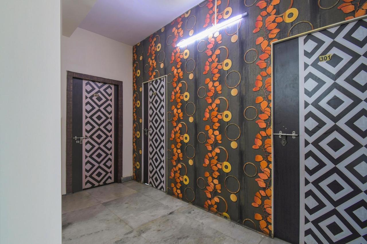 Super Collection O Bricks Inn Hazra Road Near Birla Mandir Calcutta Buitenkant foto