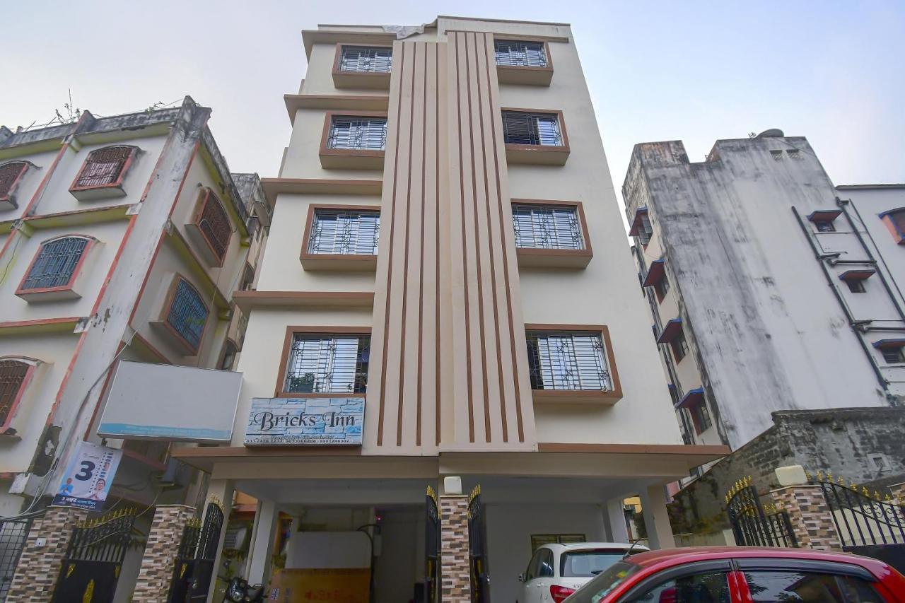 Super Collection O Bricks Inn Hazra Road Near Birla Mandir Calcutta Buitenkant foto
